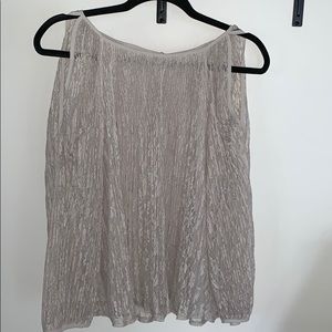 NWOT. LC Dress Top Cold Shoulder